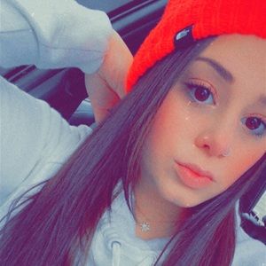 Meet your Posher, Alexandra